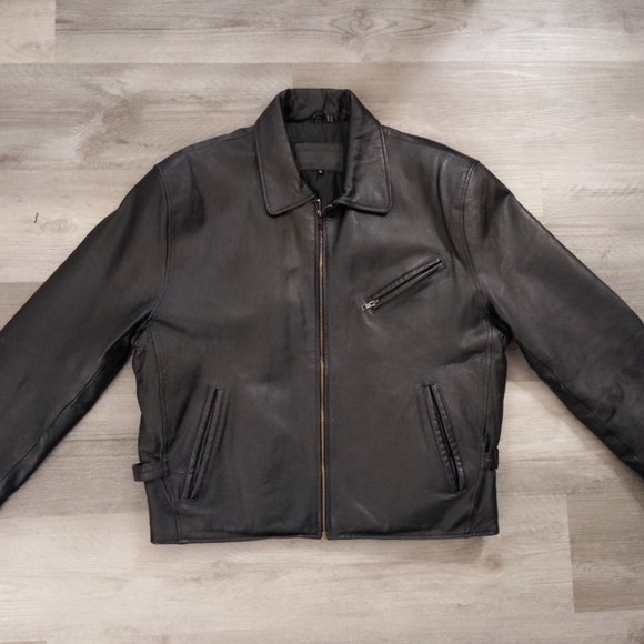 Men's Vintage Leather Jacket with adjustable Buckled Waist Tabs - Picture 2 of 15